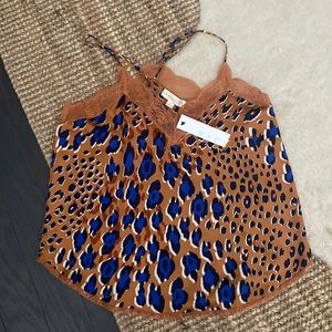 NWT VICI Top